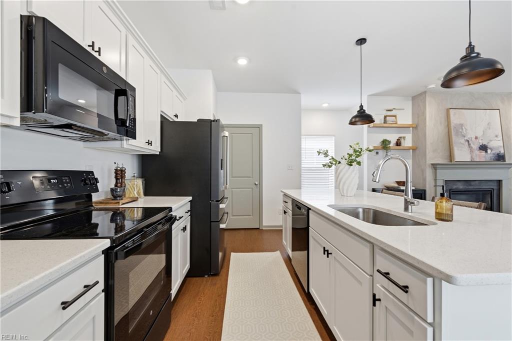 137 Mizzen Quarter Loop Property Photo 4