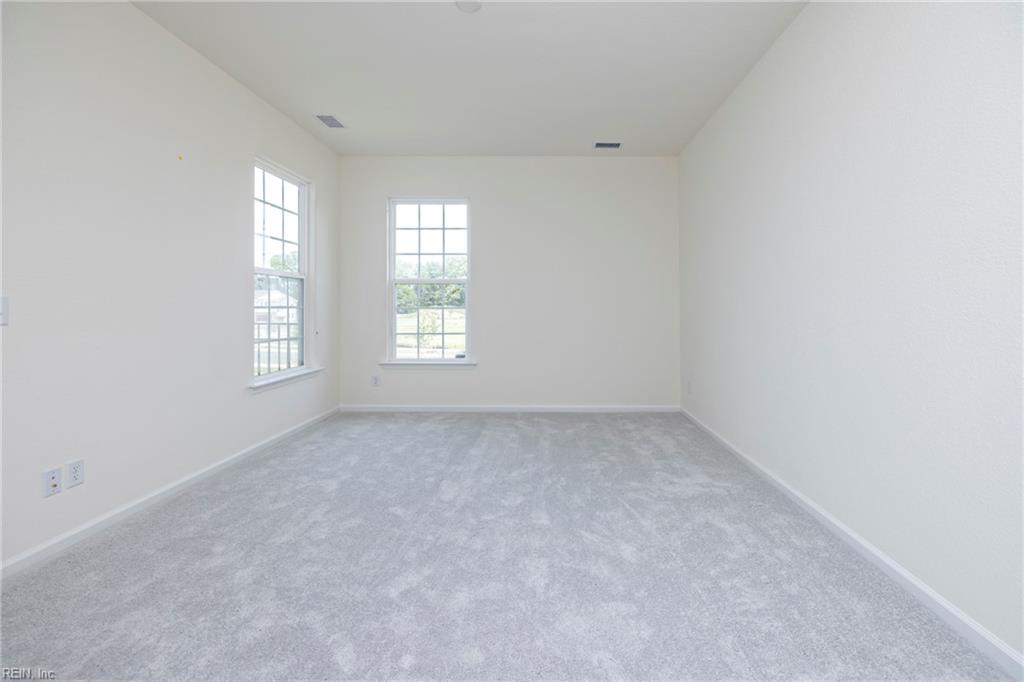 1015 Robinson Rd Property Photo 11