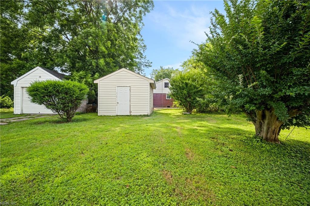 203 Maple St Property Photo 17