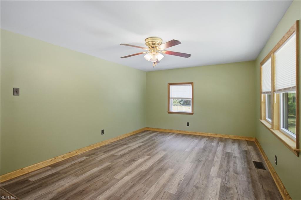 8368 Whispering Pines Trl Property Photo 4