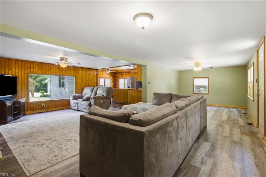 8368 Whispering Pines Trl Property Photo 8