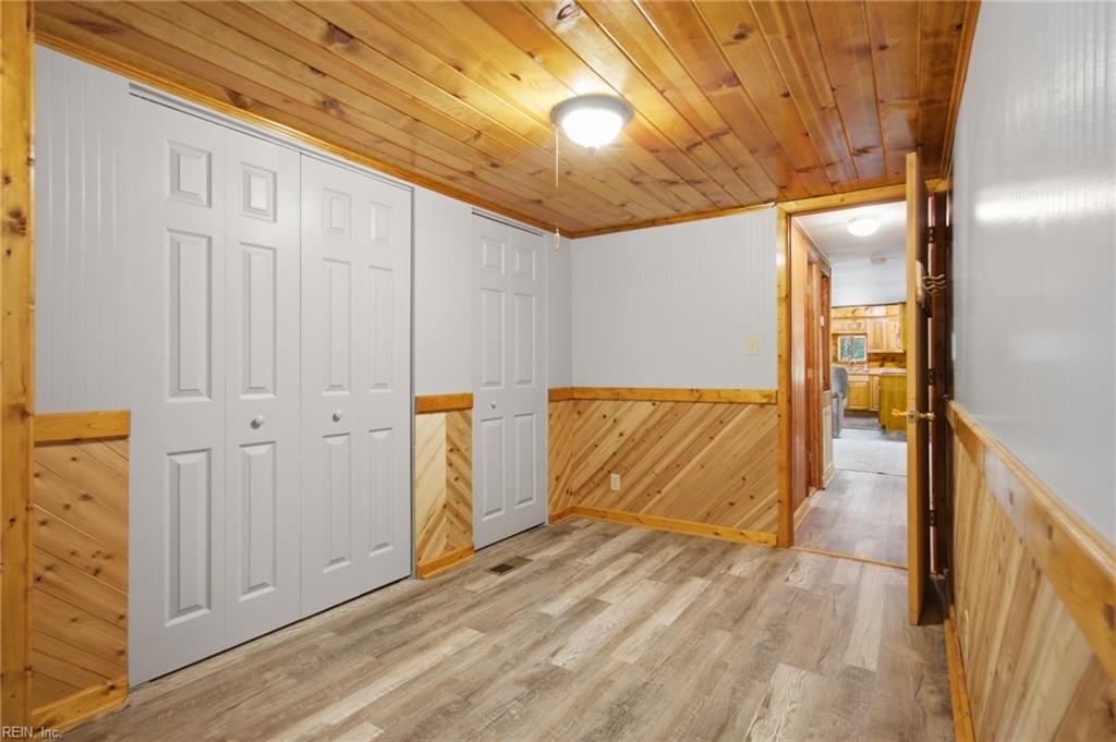 8368 Whispering Pines Trl Property Photo 17