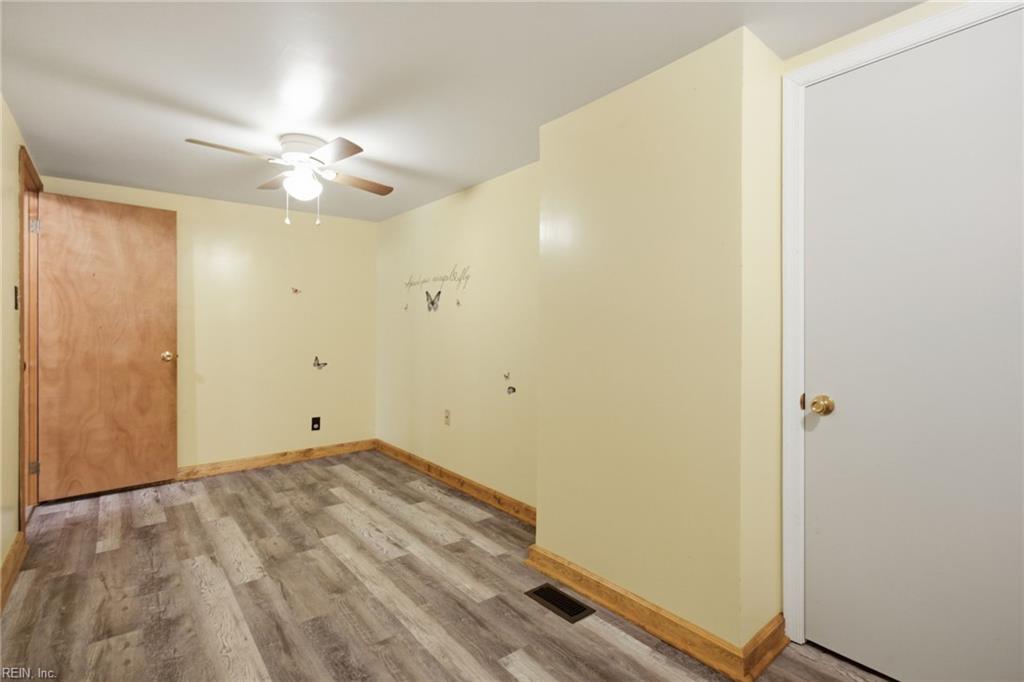 8368 Whispering Pines Trl Property Photo 24