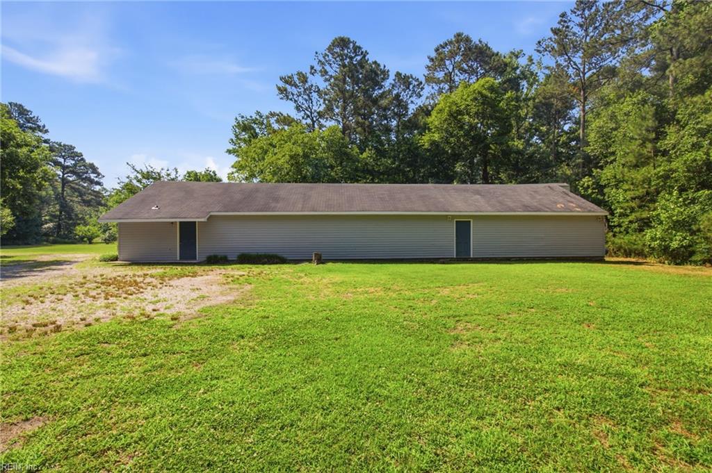 8368 Whispering Pines Trl Property Photo 38