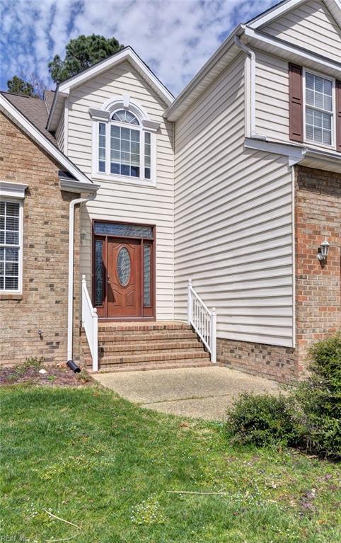 4023 Thorngate Dr Property Photo 2