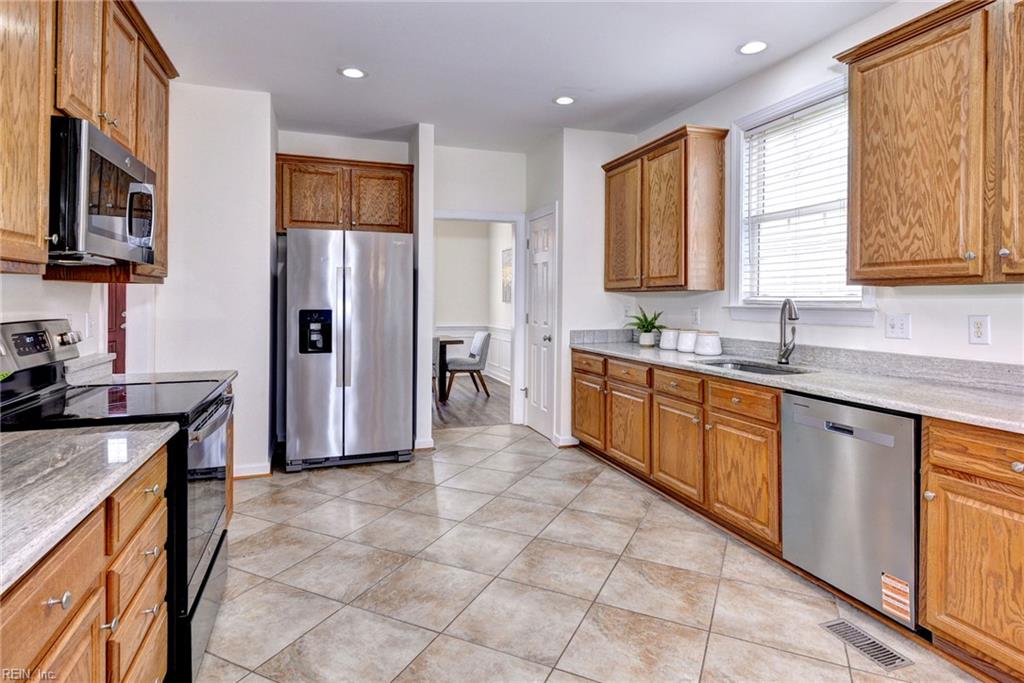4023 Thorngate Dr Property Photo 11