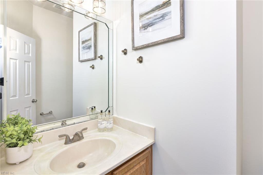 4023 Thorngate Dr Property Photo 17