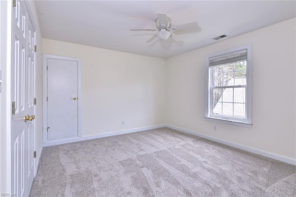 4023 Thorngate Dr Property Photo 28