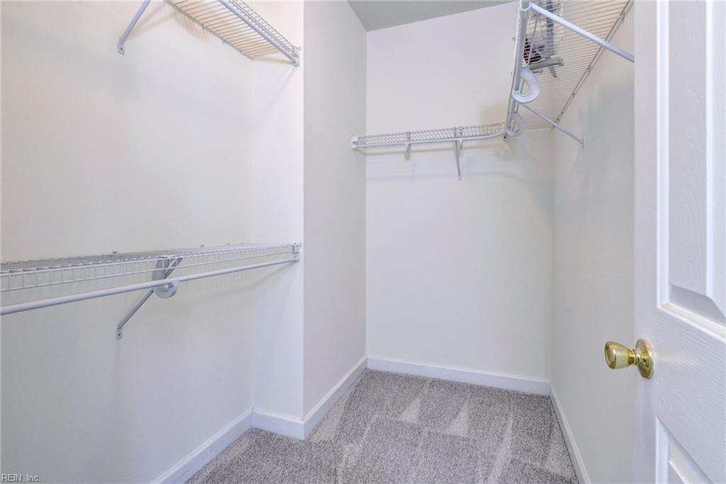 4023 Thorngate Dr Property Photo 31