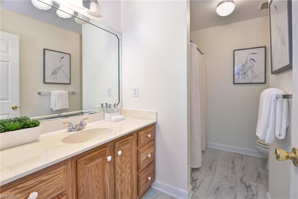 4023 Thorngate Dr Property Photo 33