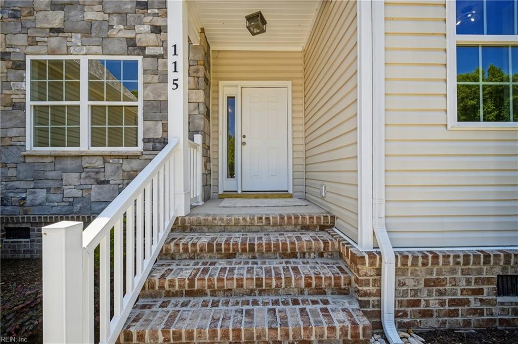 403 Pointe Vista Dr Property Photo 5