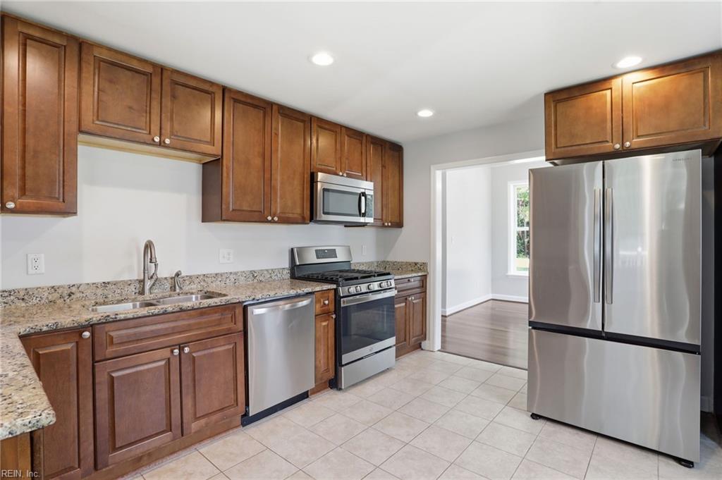 7609 Beechwood Dr Property Photo 8