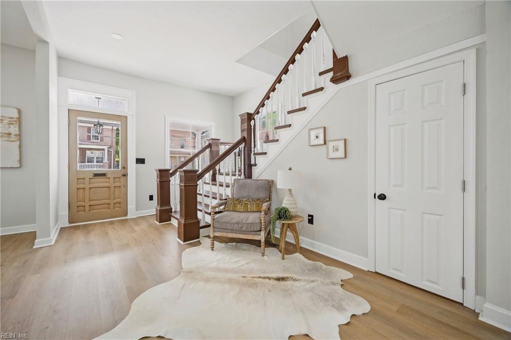 208 Clay St Property Photo 1
