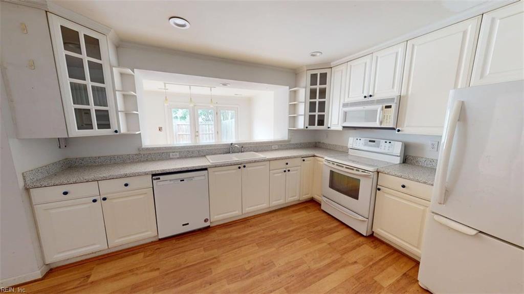 2505 Fair Chse Property Photo 5