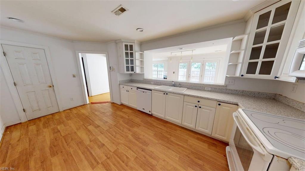 2505 Fair Chse Property Photo 6