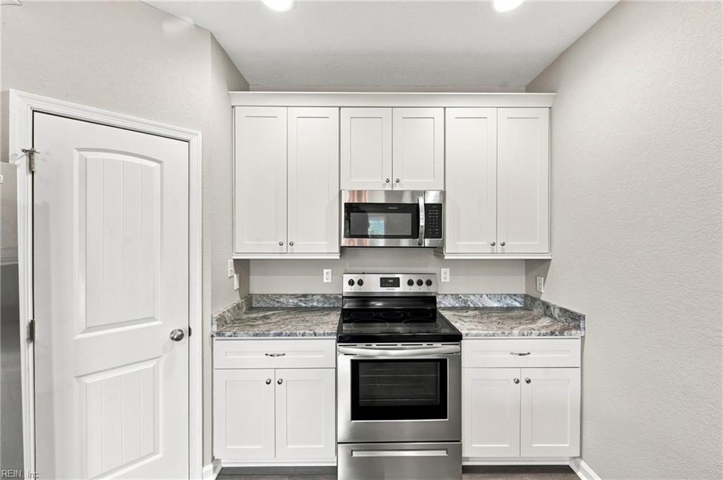 1350 Glen Haven Dr Property Photo 25
