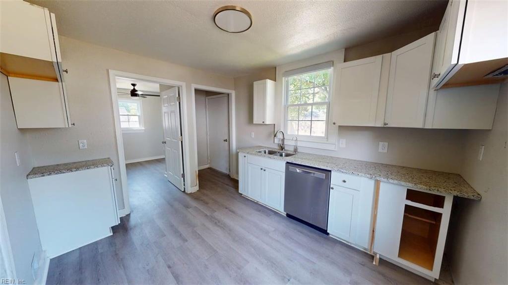 307 Elizabeth St Property Photo 9
