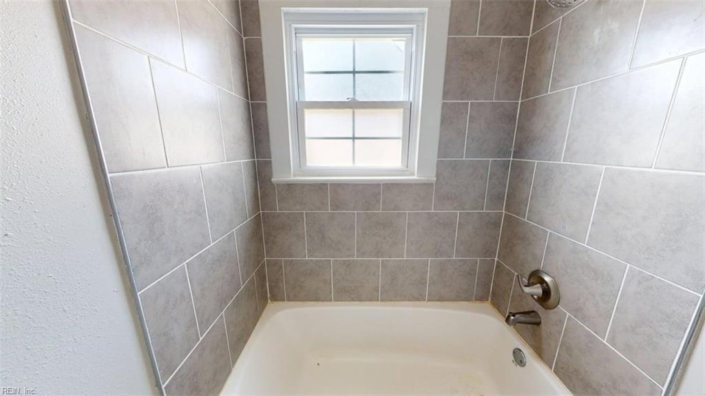 307 Elizabeth St Property Photo 19