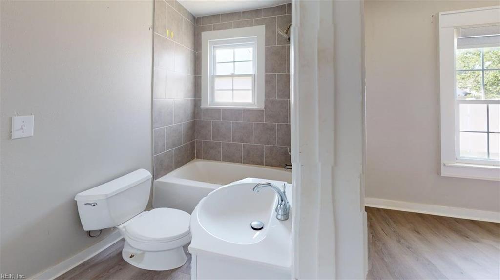 307 Elizabeth St Property Photo 23