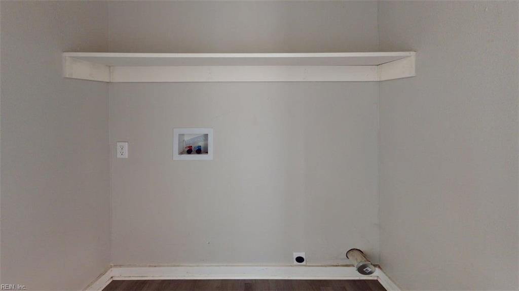 307 Elizabeth St Property Photo 33
