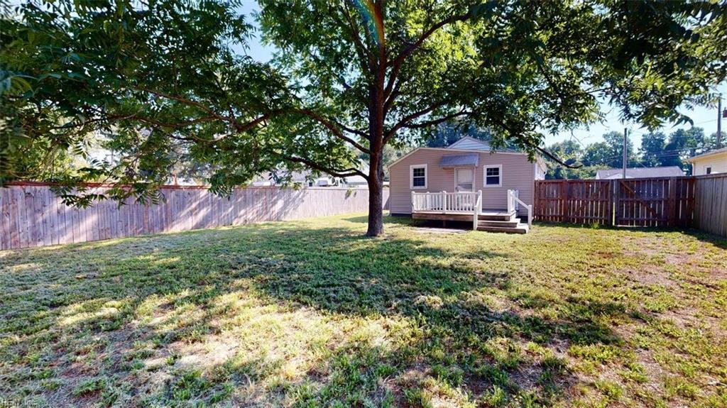 307 Elizabeth St Property Photo 37
