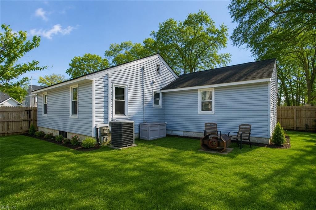 2041 Lockard Ave Property Photo 6