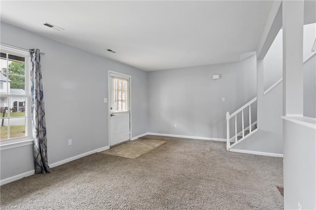 453 Wyn Dr Property Photo 2