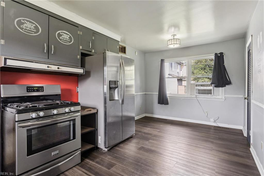 1006 Easterly Ave Property Photo 16