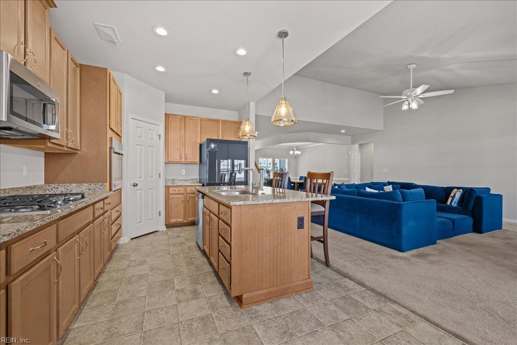 2031 Herons Pointe Ln Property Photo 15