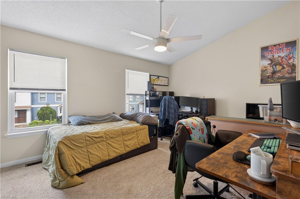 2129 Pier Point Pl Property Photo 14