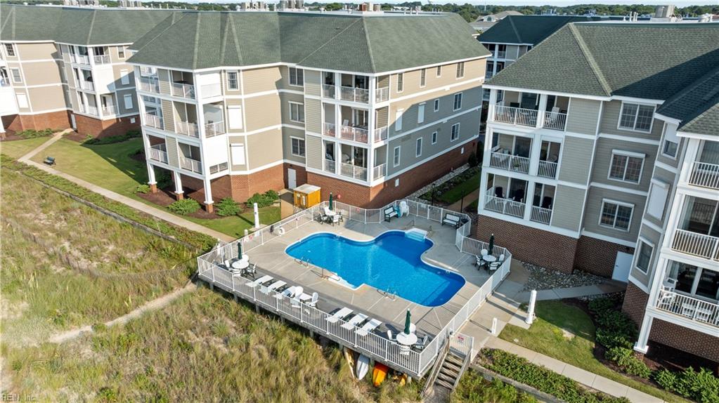 2420 Ocean Shore Cres Property Photo 3