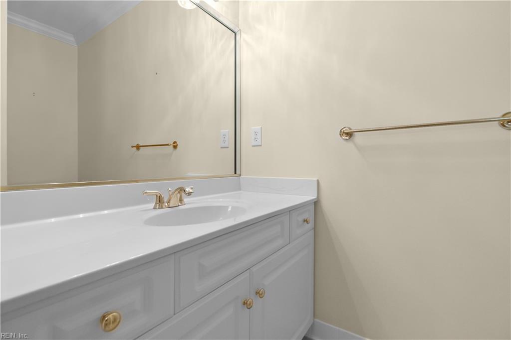2420 Ocean Shore Cres Property Photo 34
