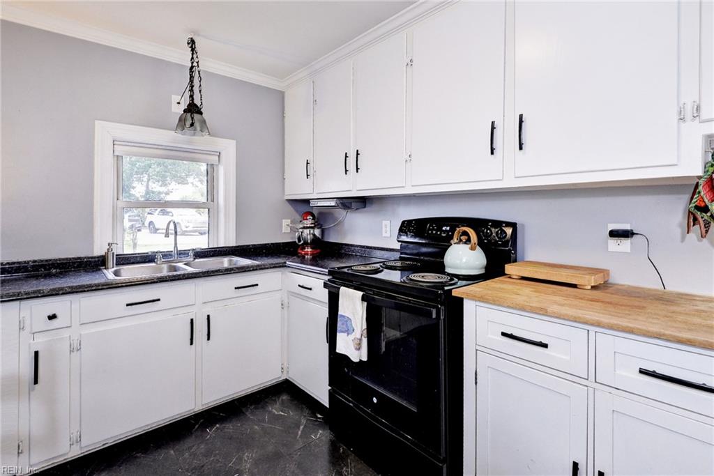 614 Main St Property Photo 17