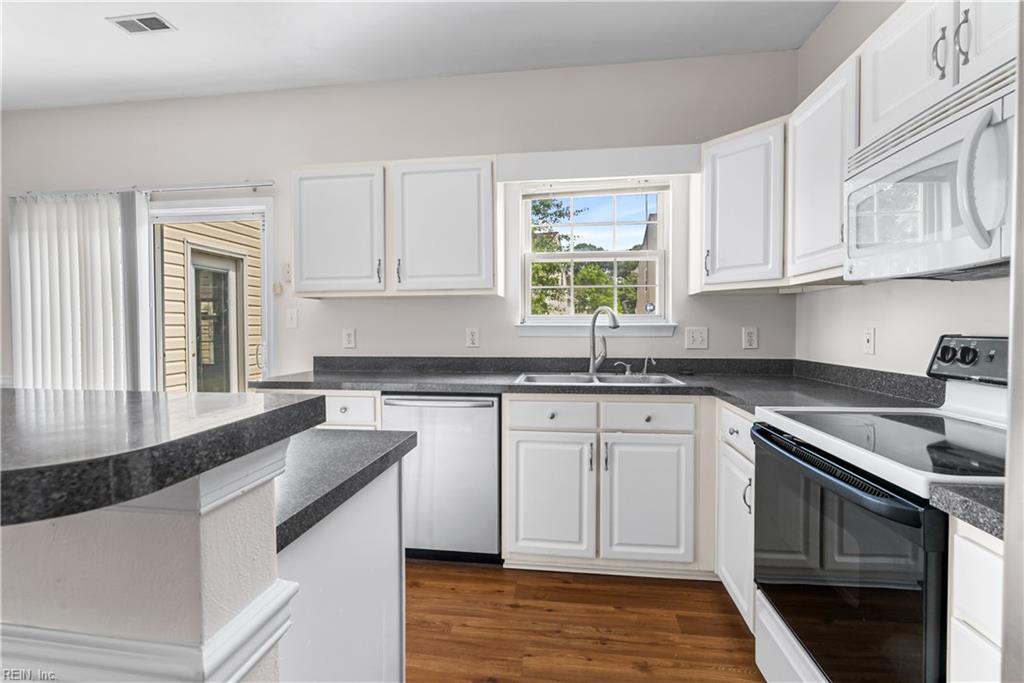 1576 Stewards Way Property Photo 17