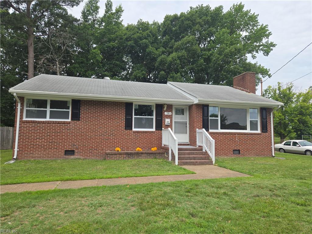 100 Prince James DR Property Photo 1