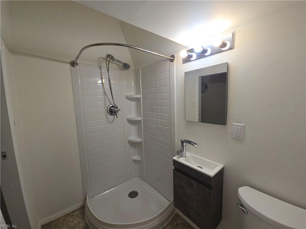 100 Prince James Dr Property Photo 22