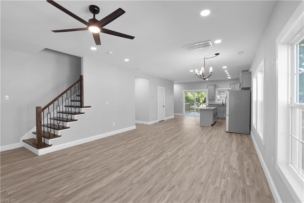 5036 Queen St Property Photo 12