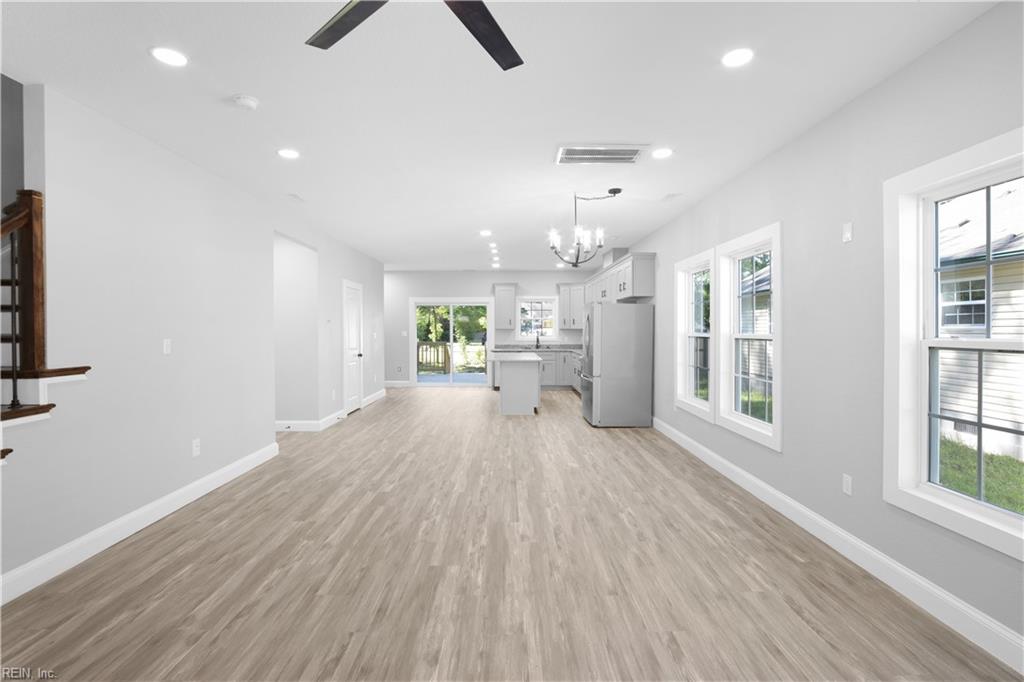 5036 Queen St Property Photo 13