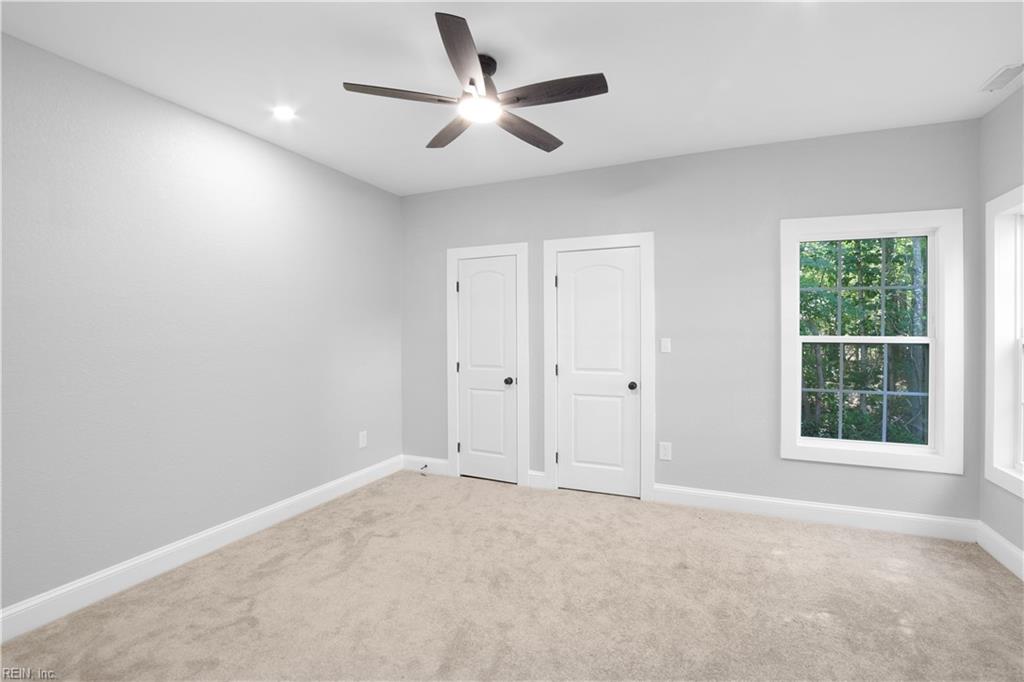 5036 Queen St Property Photo 19
