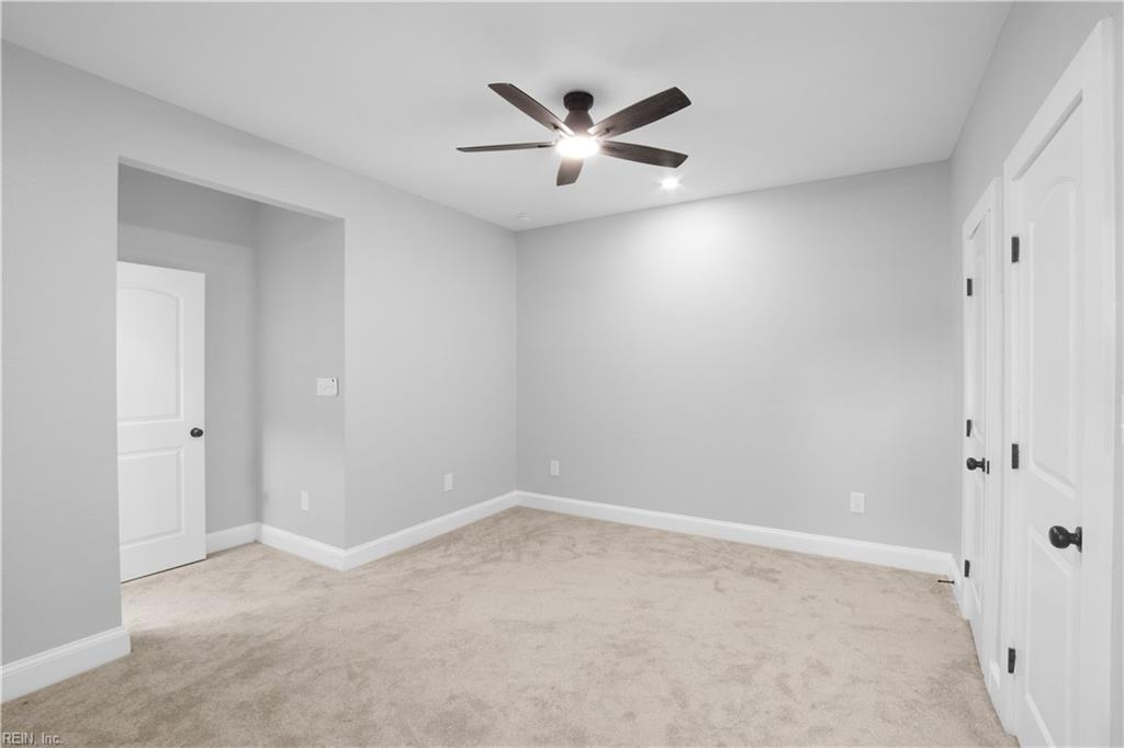 5036 Queen St Property Photo 20