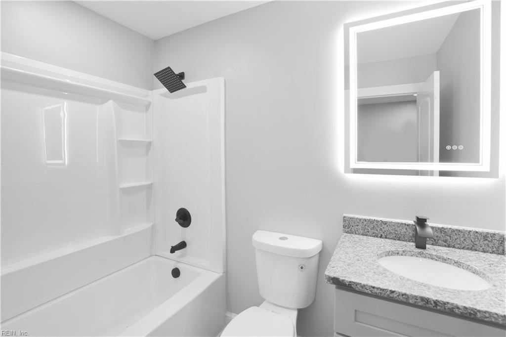 5036 Queen St Property Photo 32