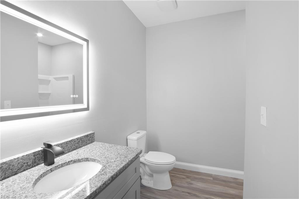 5041 Queen St Property Photo 21