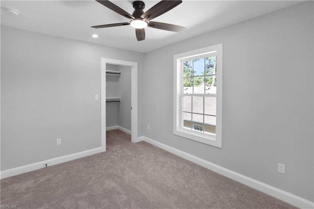 5041 Queen St Property Photo 33