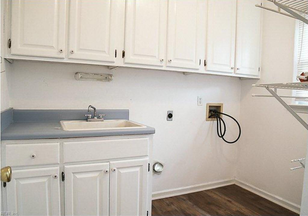 756 Yorkshire Trl Property Photo 3