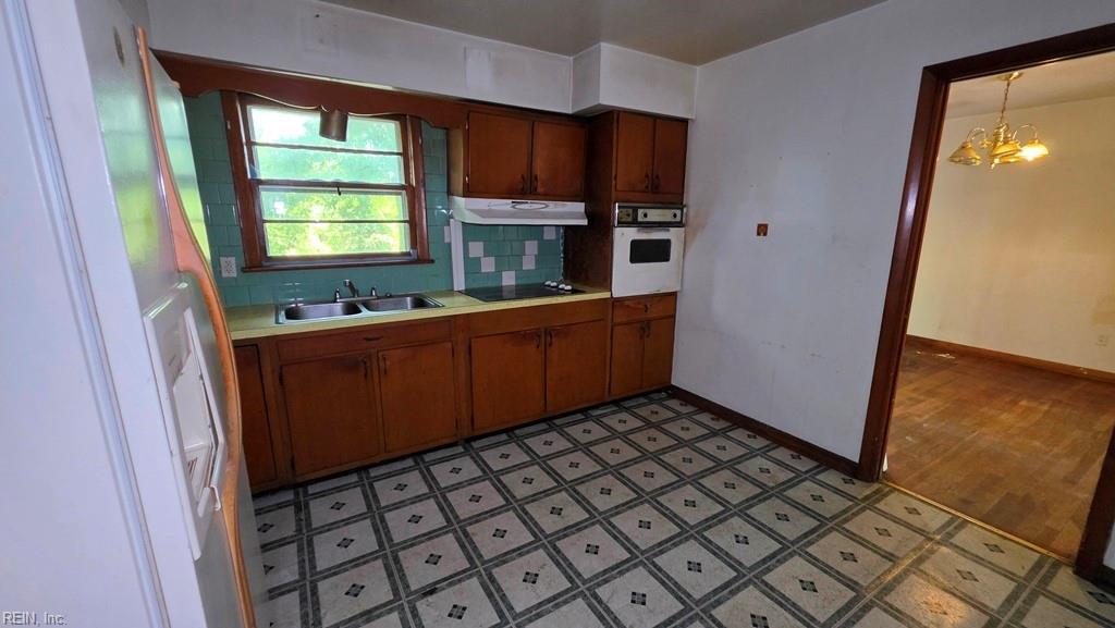 504 Winona Dr N Property Photo 14