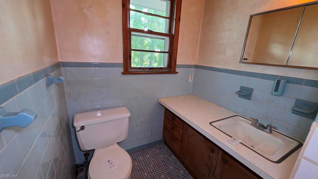 504 Winona Dr N Property Photo 18