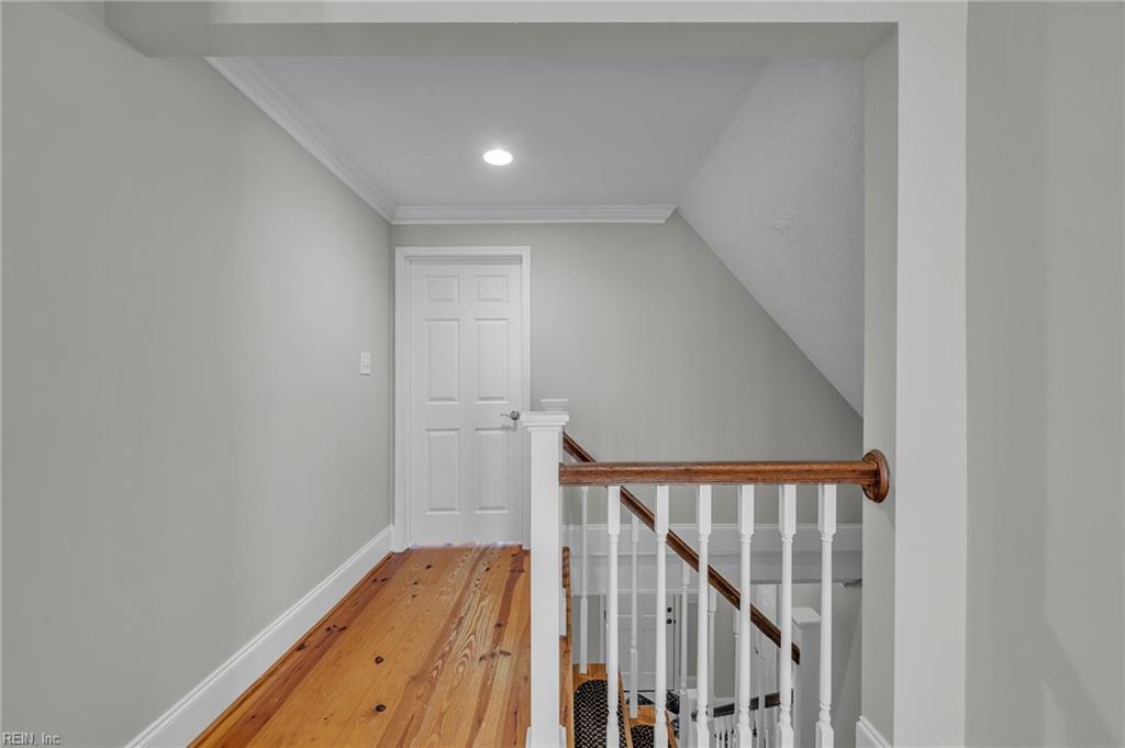 329 Center St Property Photo 29