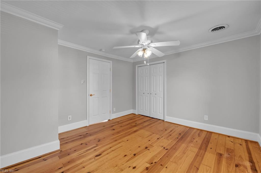 329 Center St Property Photo 42