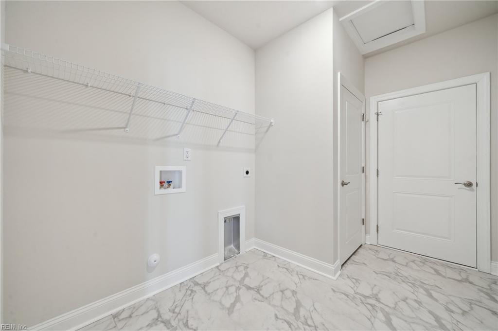 2162 Edwin Dr Property Photo 12