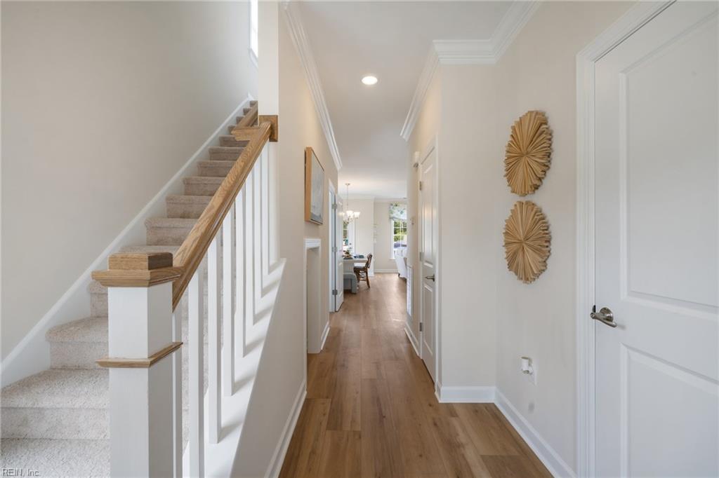 4900 Apricot Way Property Photo 6